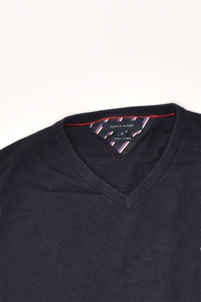 TOMMY HILFIGER Mens V-Neck Jumper Sweater XL Navy Blue Cotton | Vintage Tommy Hilfiger | Thrift | Second-Hand Tommy Hilfiger | Used Clothing | Messina Hembry 