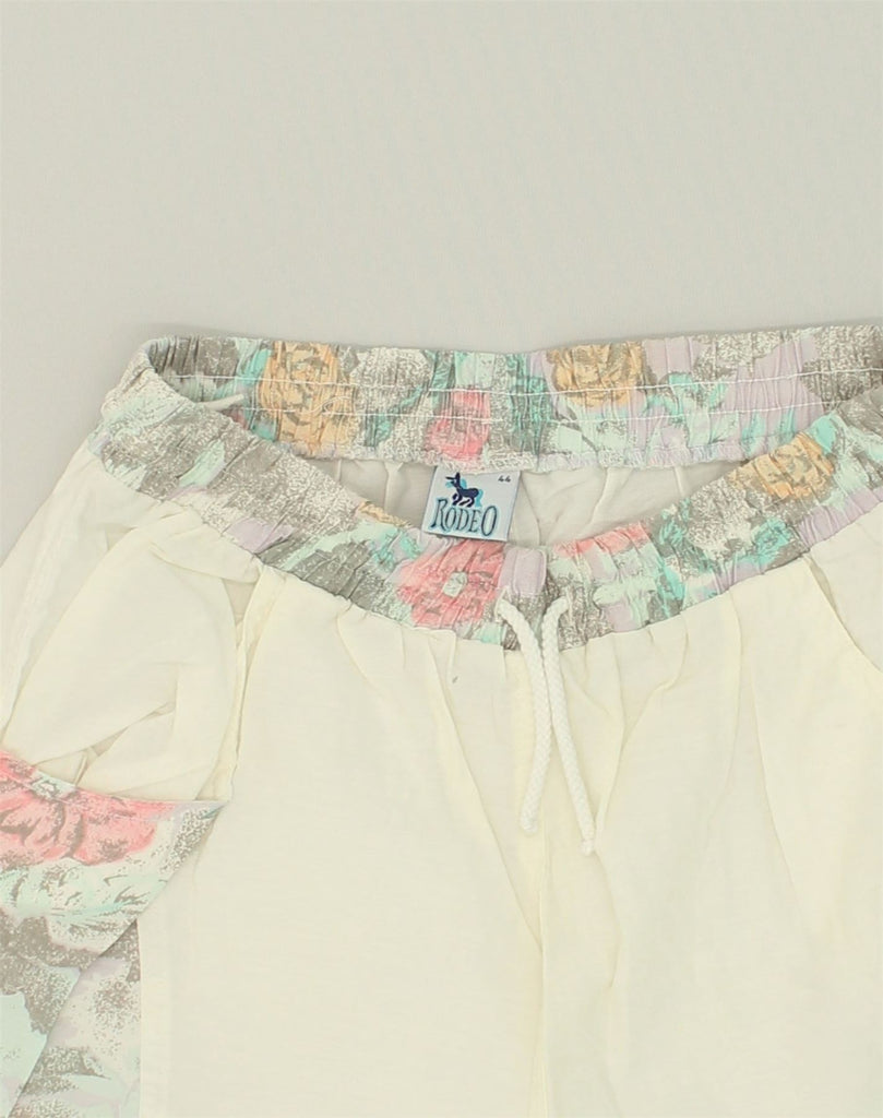 RODEO Womens Casual Shorts IT 44 Medium W30  White Floral Cotton | Vintage Rodeo | Thrift | Second-Hand Rodeo | Used Clothing | Messina Hembry 