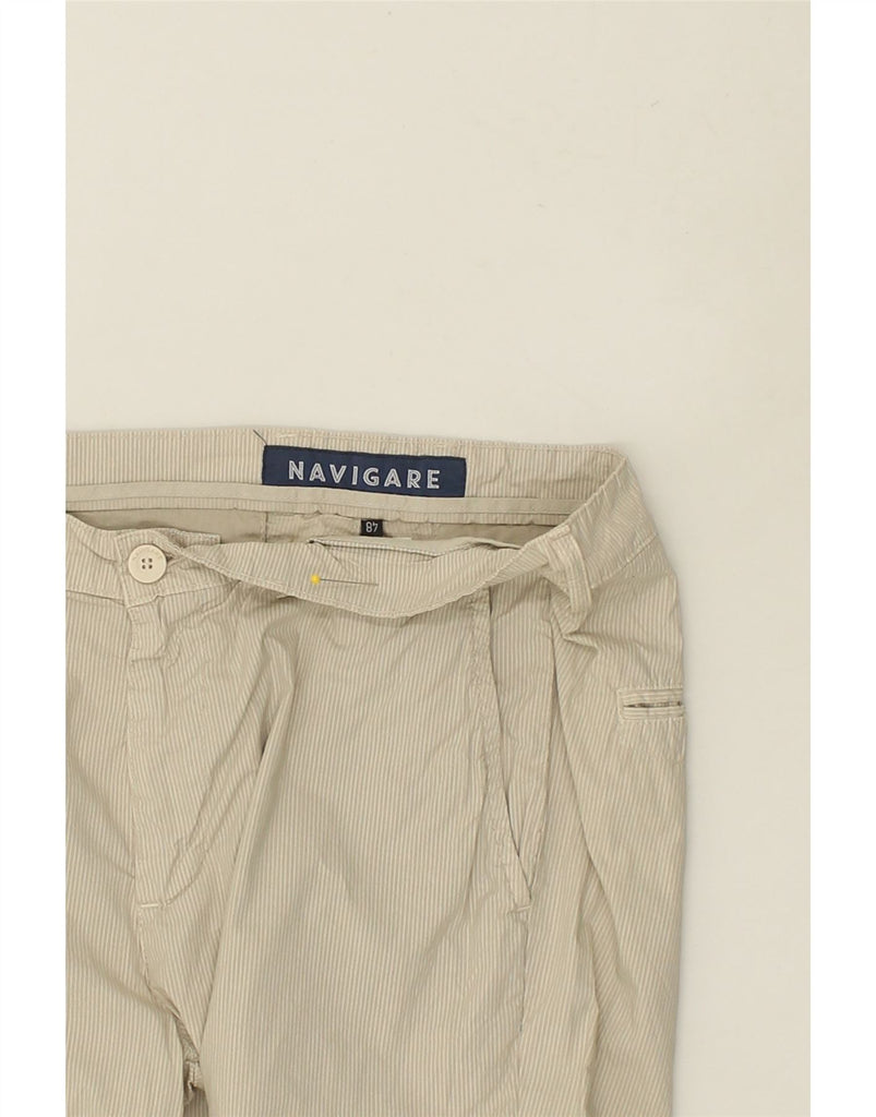 NAVIGARE Mens Chino Shorts IT 48 Medium W32  Beige Pinstripe Cotton | Vintage Navigare | Thrift | Second-Hand Navigare | Used Clothing | Messina Hembry 