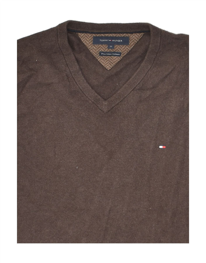 TOMMY HILFIGER Mens V-Neck Jumper Sweater Medium Brown Cotton | Vintage Tommy Hilfiger | Thrift | Second-Hand Tommy Hilfiger | Used Clothing | Messina Hembry 