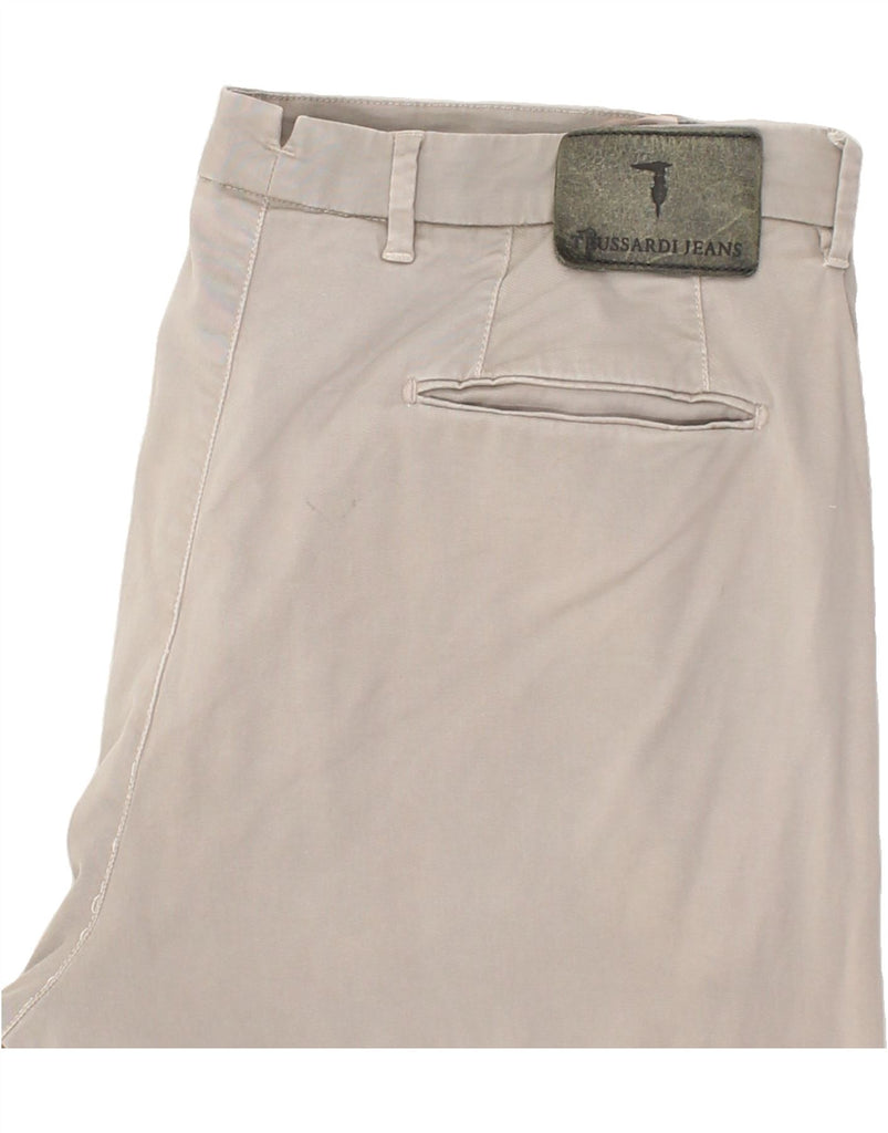 TRUSSARDI Mens Slim Chino Trousers IT 54 2XL W38 L31  Grey Cotton | Vintage Trussardi | Thrift | Second-Hand Trussardi | Used Clothing | Messina Hembry 