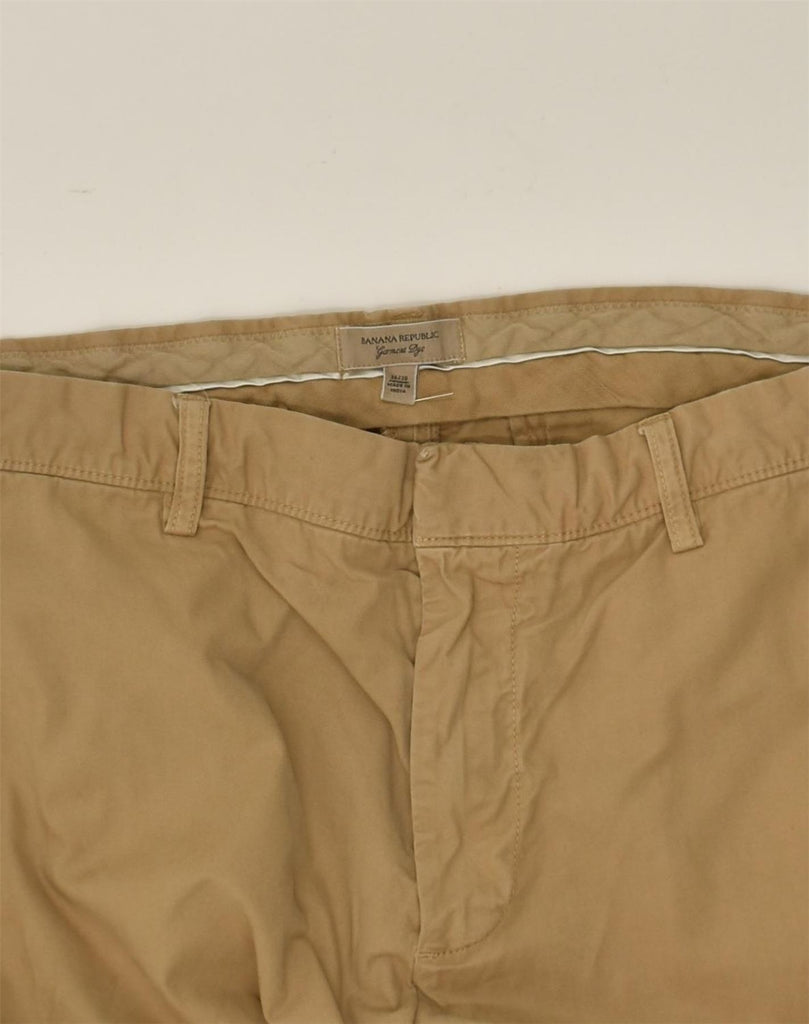 BANANA REPUBLIC Mens Straight Chino Trousers W36 L30  Beige Cotton | Vintage Banana Republic | Thrift | Second-Hand Banana Republic | Used Clothing | Messina Hembry 