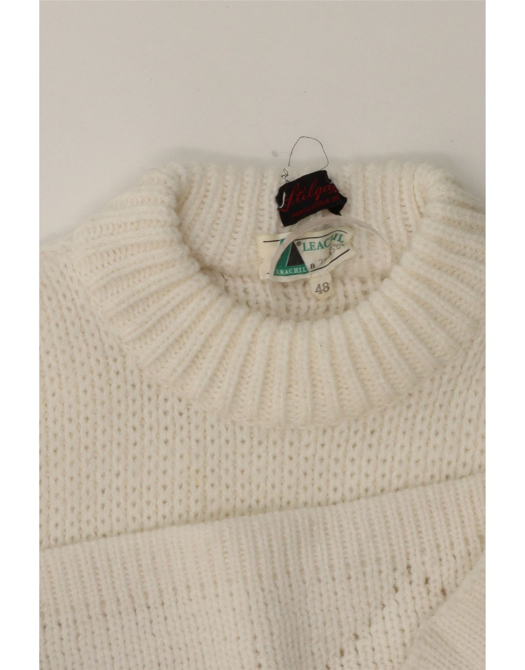 VINTAGE Mens Crew Neck Jumper Sweater IT 48 Medium White Fair Isle Acrylic Vintage Vintage and Second-Hand Vintage from Messina Hembry 