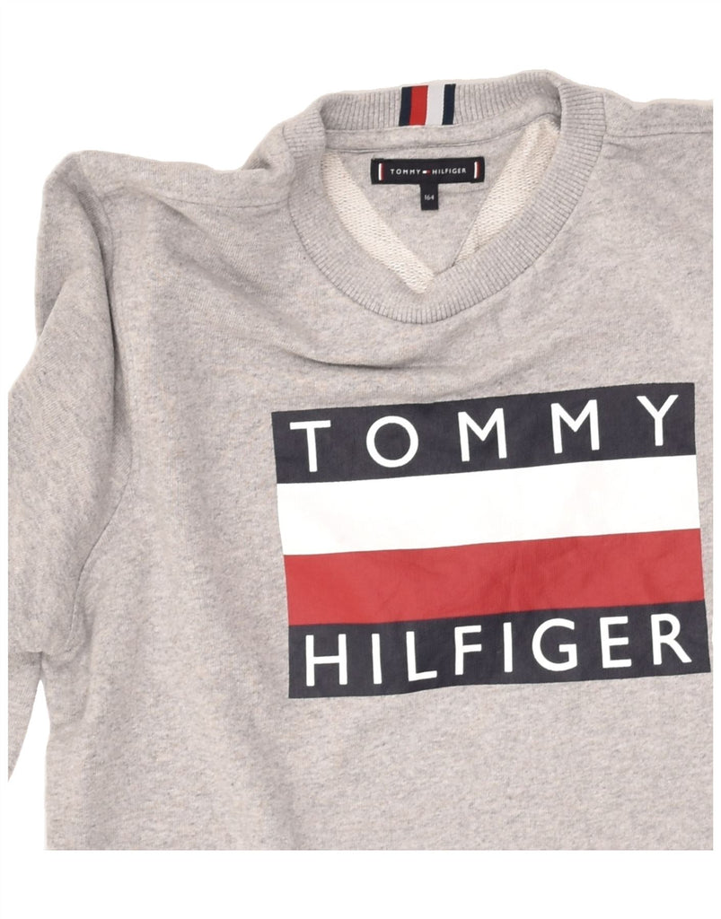 TOMMY HILFIGER Boys Graphic Sweatshirt Jumper 13-14 Years Grey Cotton | Vintage Tommy Hilfiger | Thrift | Second-Hand Tommy Hilfiger | Used Clothing | Messina Hembry 