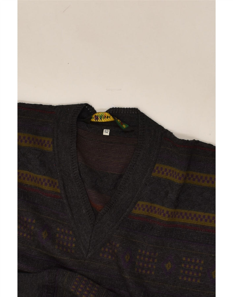 VINTAGE Mens V-Neck Jumper Sweater IT 52 Large Maroon Fair Isle | Vintage Vintage | Thrift | Second-Hand Vintage | Used Clothing | Messina Hembry 