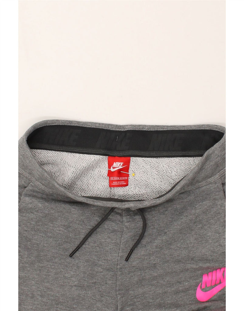 NIKE Girls Tracksuit Trousers Joggers 12-13 Years  Grey | Vintage Nike | Thrift | Second-Hand Nike | Used Clothing | Messina Hembry 