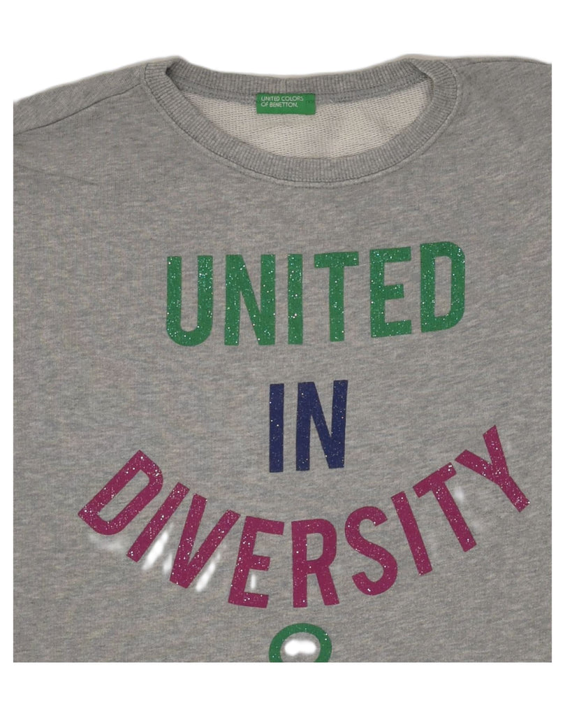 UNITED COLORS OF BENETTON Girls Graphic Sweatshirt Jumper 13-14 Years Grey | Vintage United Colors of Benetton | Thrift | Second-Hand United Colors of Benetton | Used Clothing | Messina Hembry 