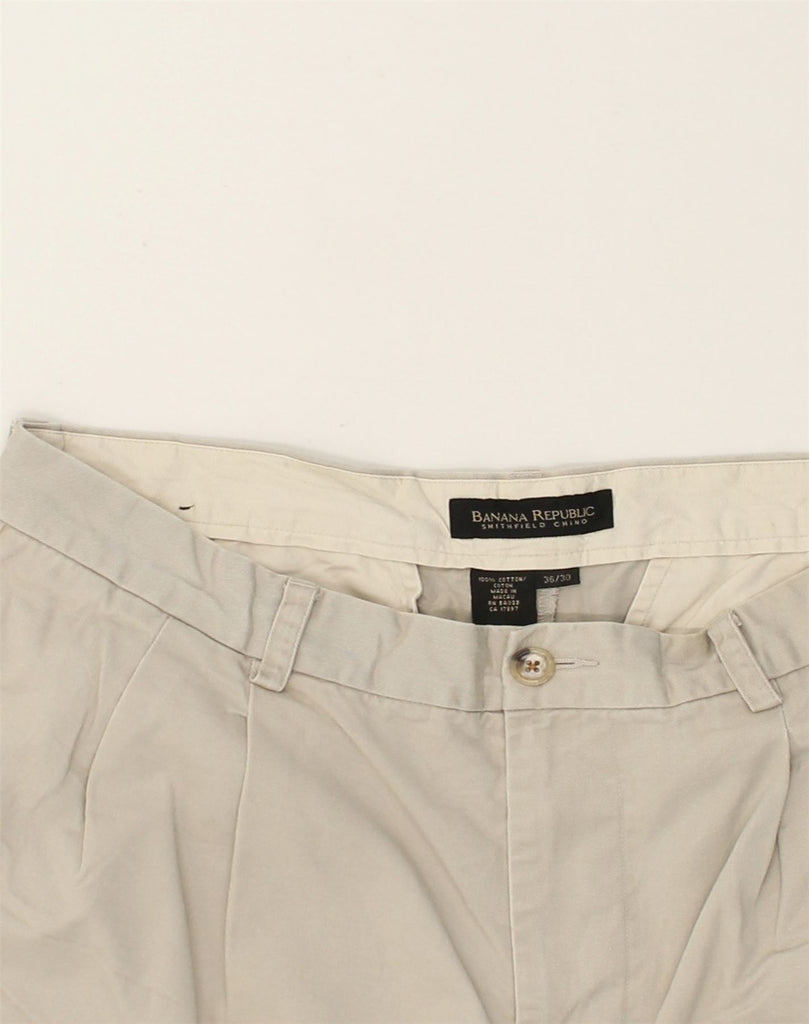 BANANA REPUBLIC Mens Smithfield Pegged Chino Trousers W36 L30 Grey Cotton | Vintage Banana Republic | Thrift | Second-Hand Banana Republic | Used Clothing | Messina Hembry 