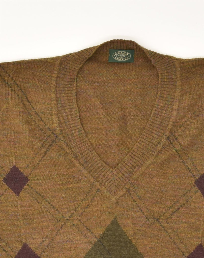 GREEN LEAVES Mens V-Neck Jumper Sweater XL Khaki Argyle/Diamond Acrylic | Vintage Green Leaves | Thrift | Second-Hand Green Leaves | Used Clothing | Messina Hembry 