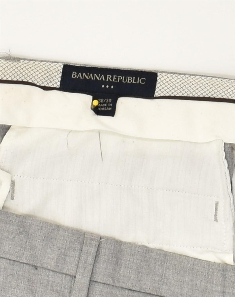 BANANA REPUBLIC Mens Straight Casual Trousers W38 L30 Grey Polyester | Vintage Banana Republic | Thrift | Second-Hand Banana Republic | Used Clothing | Messina Hembry 