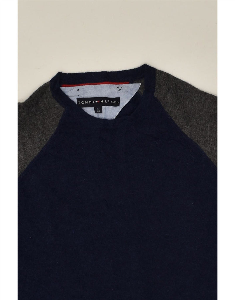 TOMMY HILFIGER Mens Crew Neck Jumper Sweater Large Navy Blue Colourblock Vintage Tommy Hilfiger and Second-Hand Tommy Hilfiger from Messina Hembry 