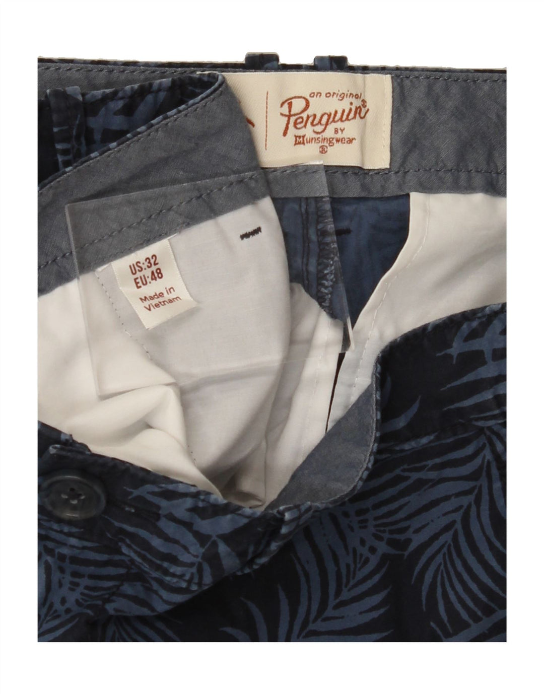 PENGUIN Mens Abstract Pattern Chino Shorts EU 48 Medium W32  Navy Blue Vintage Penguin and Second-Hand Penguin from Messina Hembry 