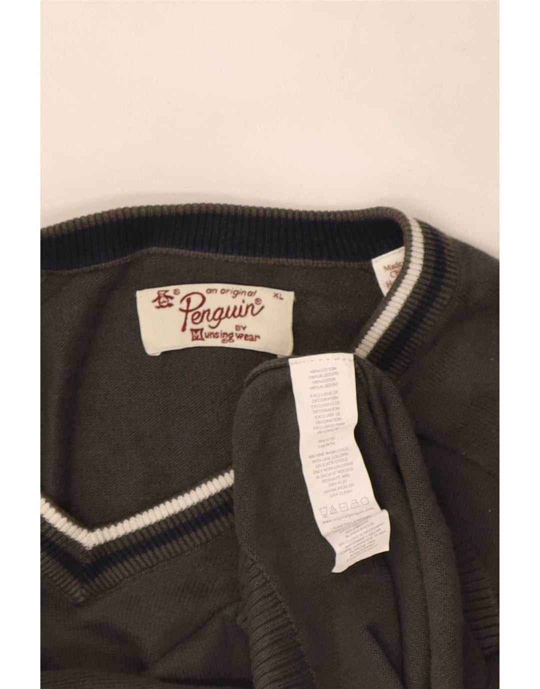 Penguin Mens V-Neck Jumper Sweater XL Grey Striped Cotton