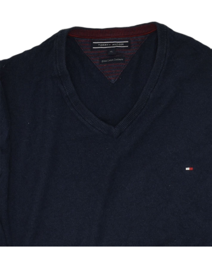 TOMMY HILFIGER Mens V-Neck Jumper Sweater XL Navy Blue Cotton | Vintage Tommy Hilfiger | Thrift | Second-Hand Tommy Hilfiger | Used Clothing | Messina Hembry 