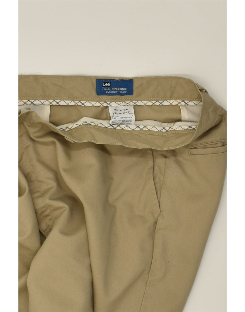 LEE Mens Classic Fit Chino Trousers W42 L30 Khaki Polyester | Vintage Lee | Thrift | Second-Hand Lee | Used Clothing | Messina Hembry 