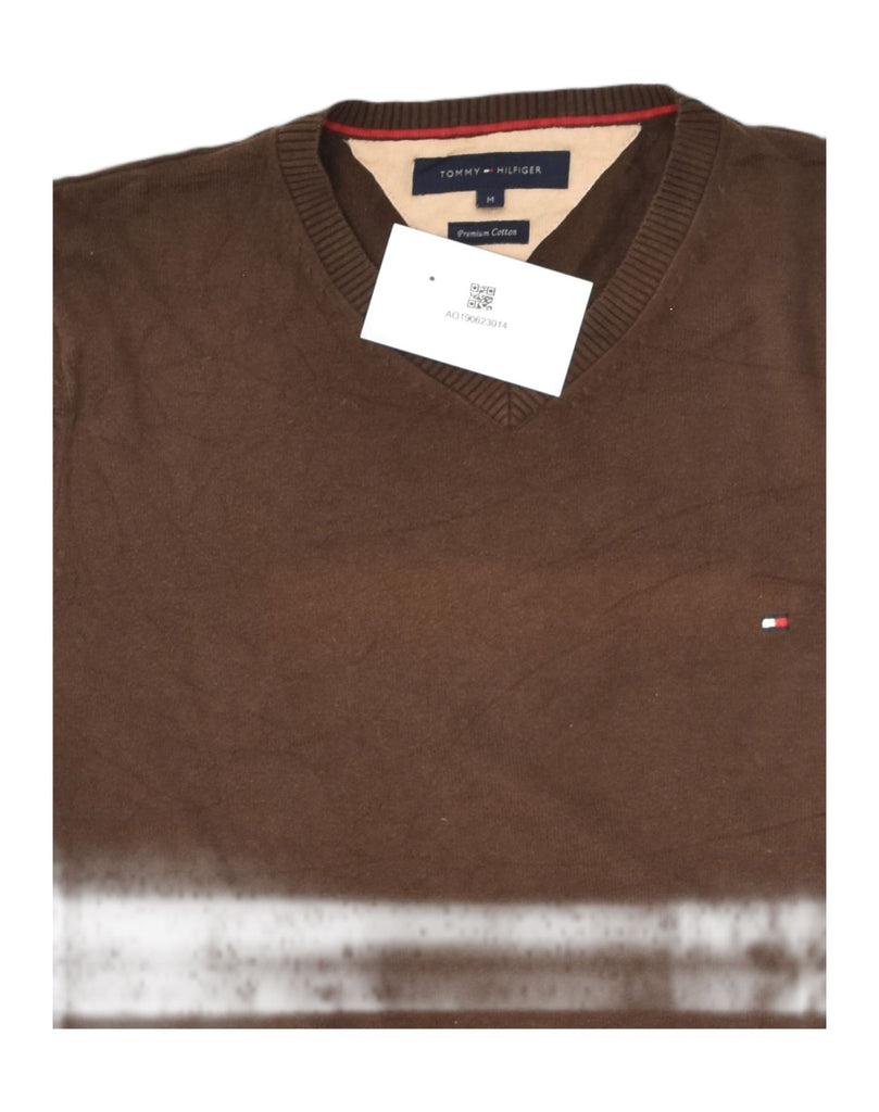 TOMMY HILFIGER Mens V-Neck Jumper Sweater Medium Brown Cotton | Vintage Tommy Hilfiger | Thrift | Second-Hand Tommy Hilfiger | Used Clothing | Messina Hembry 