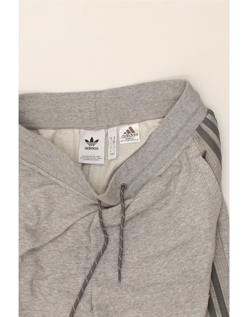 ADIDAS Mens Sport Shorts Medium Grey Colourblock Cotton | Vintage Adidas | Thrift | Second-Hand Adidas | Used Clothing | Messina Hembry 