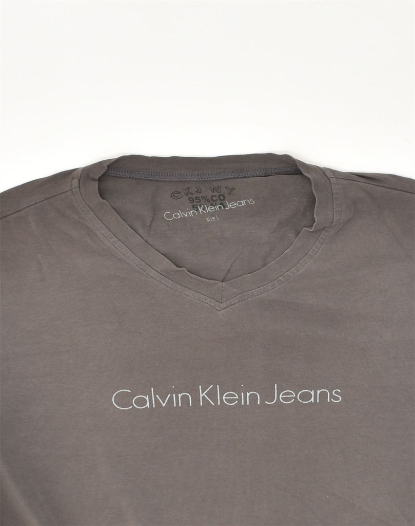 CALVIN KLEIN Womens Graphic T-Shirt Top UK 14 Large Grey Cotton | Vintage Calvin Klein | Thrift | Second-Hand Calvin Klein | Used Clothing | Messina Hembry 