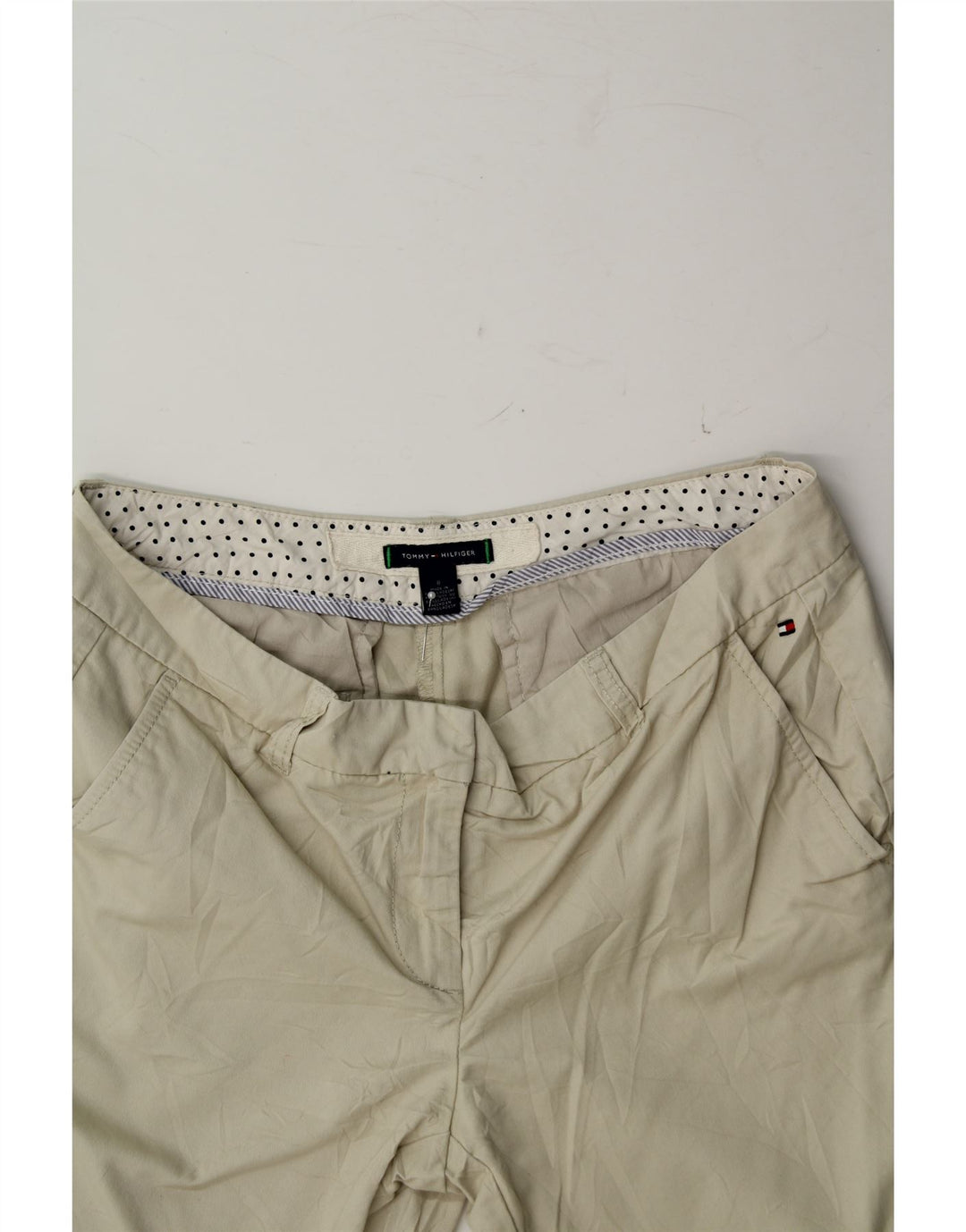 TOMMY HILFIGER Womens Chino Shorts US 8 Medium W34  Beige Cotton Vintage Tommy Hilfiger and Second-Hand Tommy Hilfiger from Messina Hembry 