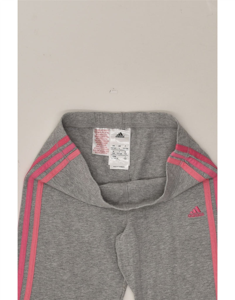 ADIDAS Girls Capri Tracksuit Trousers 13-14 Years Grey Cotton | Vintage Adidas | Thrift | Second-Hand Adidas | Used Clothing | Messina Hembry 