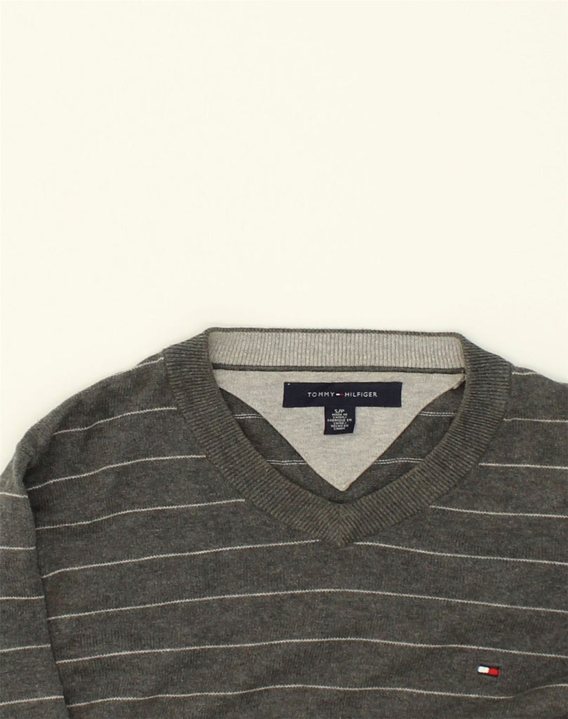 TOMMY HILFIGER Mens V-Neck Jumper Sweater Small Grey Pinstripe Cotton | Vintage Tommy Hilfiger | Thrift | Second-Hand Tommy Hilfiger | Used Clothing | Messina Hembry 