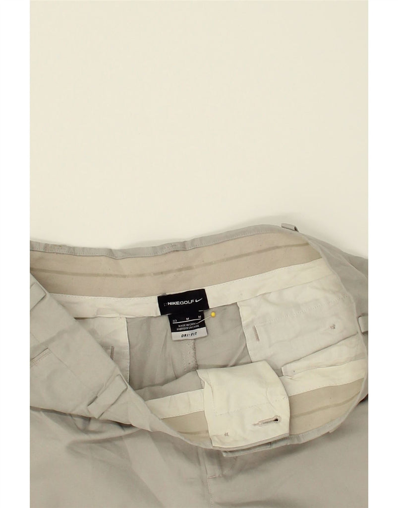 NIKE Mens Chino Shorts Medium W33  Grey Polyester | Vintage Nike | Thrift | Second-Hand Nike | Used Clothing | Messina Hembry 