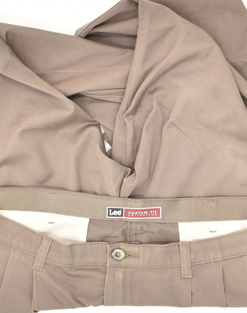 LEE Mens Classic Fit Straight Chino Trousers W36 L32 Beige Cotton | Vintage Lee | Thrift | Second-Hand Lee | Used Clothing | Messina Hembry 