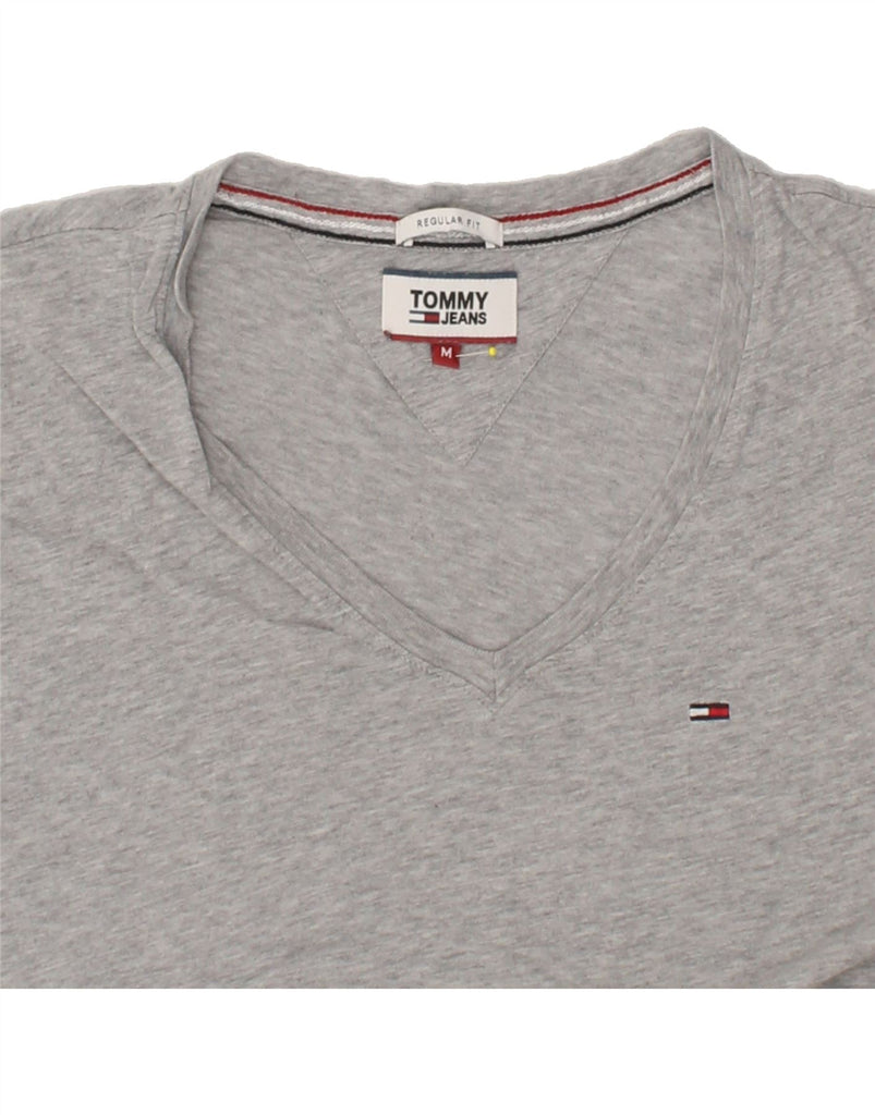 TOMMY HILFIGER Mens T-Shirt Top Medium Grey Vintage Tommy Hilfiger and Second-Hand Tommy Hilfiger from Messina Hembry 