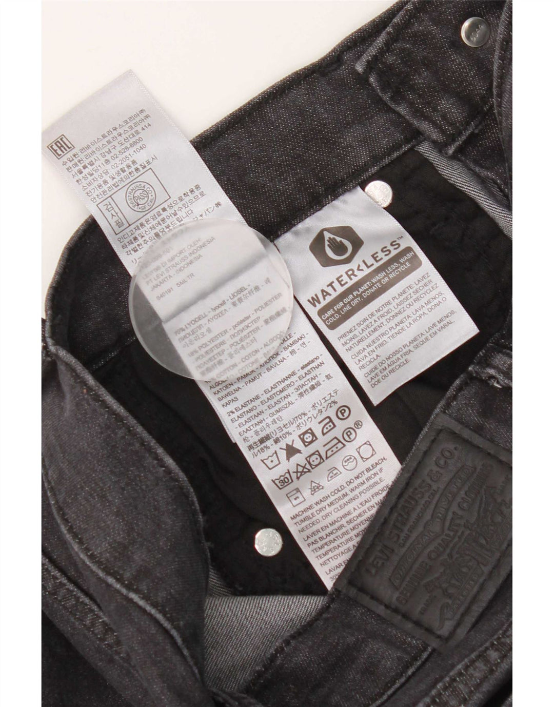 Levi's Womens 724 High Rise Straight Jeans W26 L32 Black Lyocell