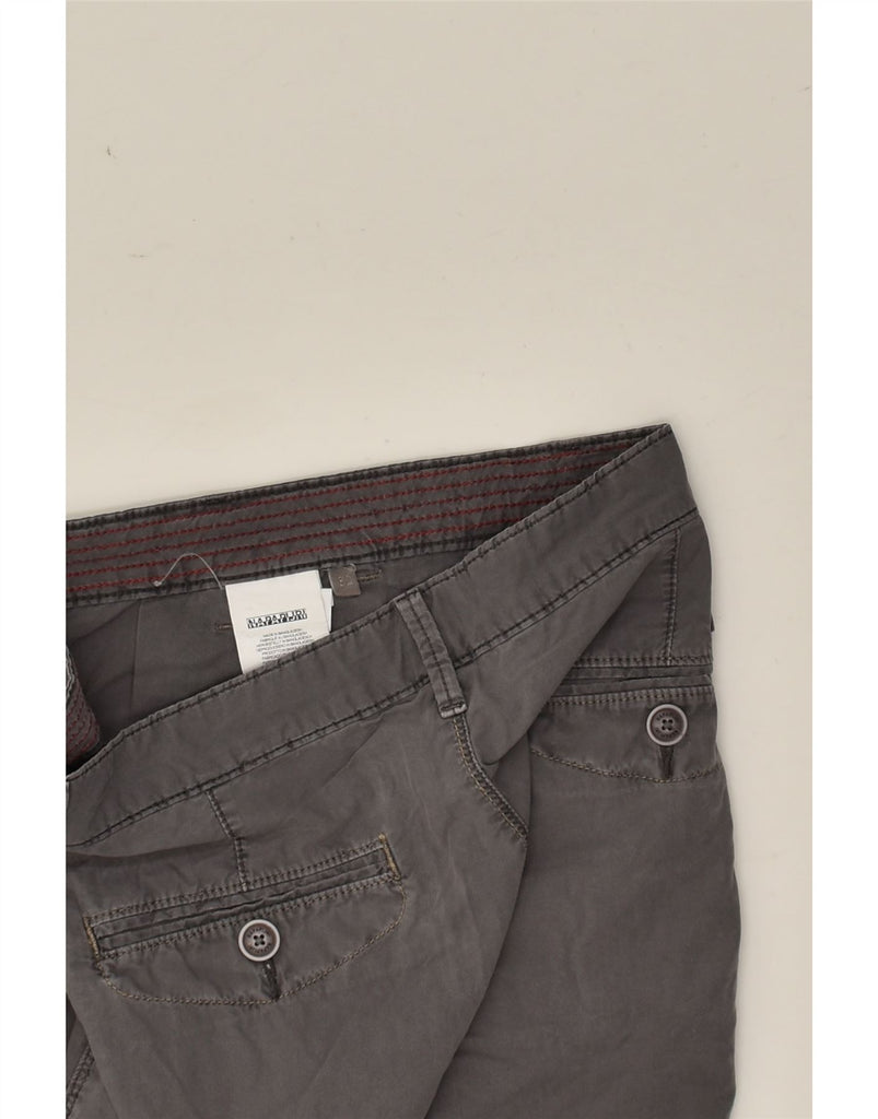 NAPAPIJRI Mens Chino Shorts W32 Medium Grey Cotton | Vintage Napapijri | Thrift | Second-Hand Napapijri | Used Clothing | Messina Hembry 