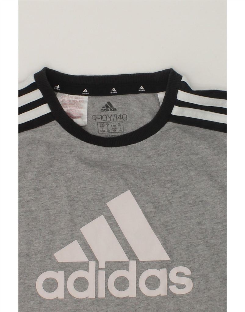 ADIDAS Girls Graphic T-Shirt Top 9-10 Years Grey Colourblock | Vintage Adidas | Thrift | Second-Hand Adidas | Used Clothing | Messina Hembry 