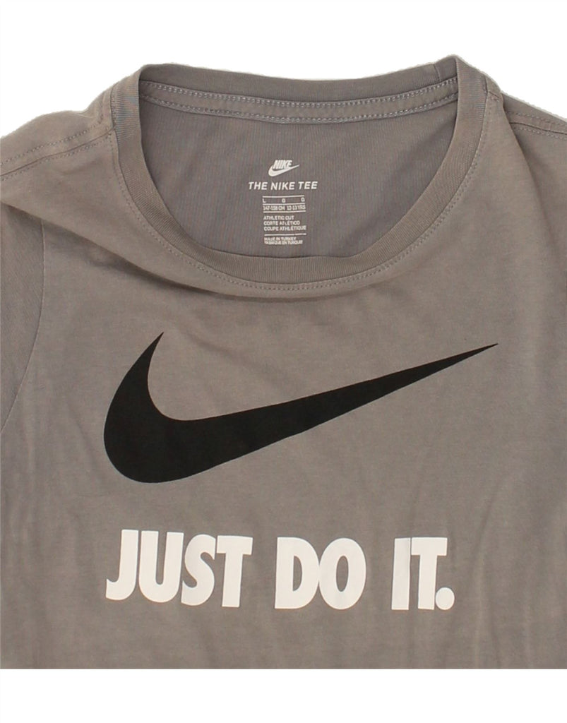 NIKE Boys Athletic Cut Graphic T-Shirt Top 12-13 Years Large  Grey Cotton | Vintage Nike | Thrift | Second-Hand Nike | Used Clothing | Messina Hembry 