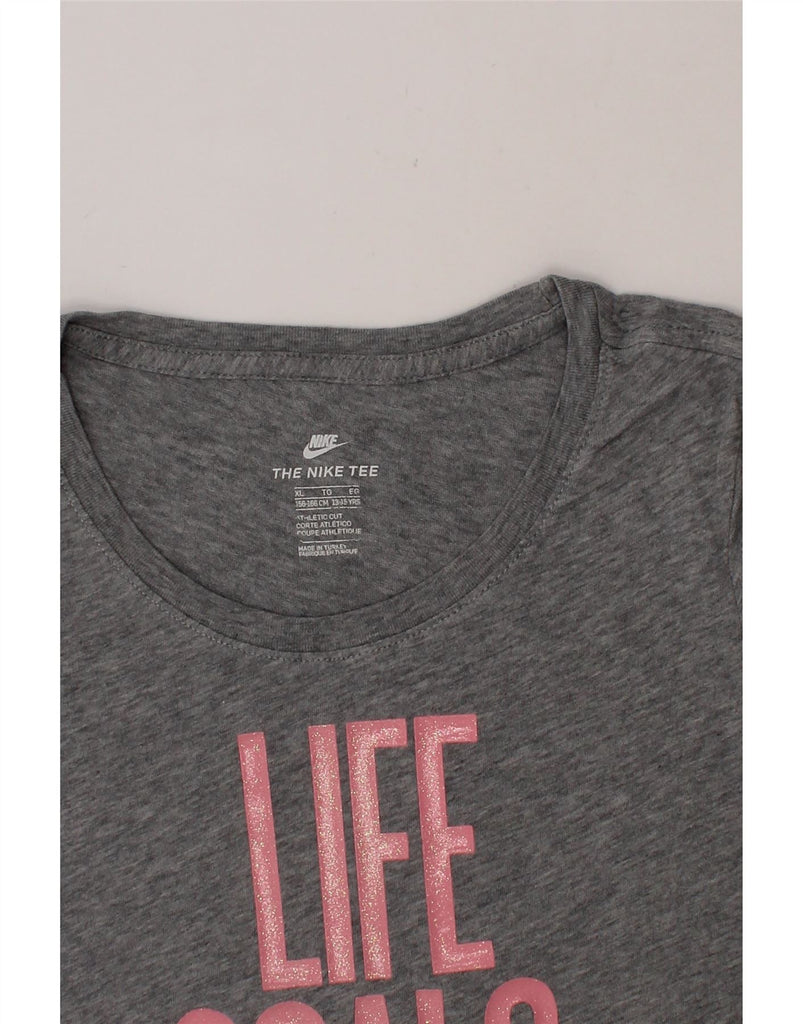NIKE Girls Athletic Cut Graphic T-Shirt Top 13-14 Years XL  Grey Cotton Vintage Nike and Second-Hand Nike from Messina Hembry 