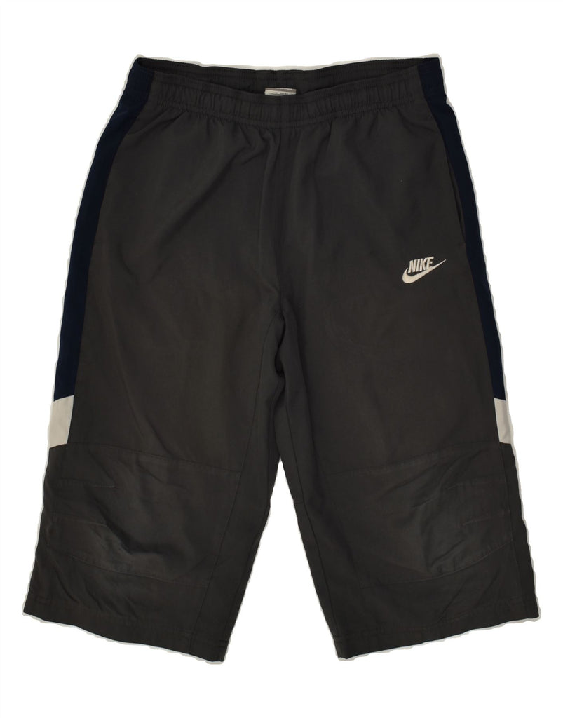 NIKE Boys Graphic Bermuda Sport Shorts 10-11 Years Medium Grey | Vintage Nike | Thrift | Second-Hand Nike | Used Clothing | Messina Hembry 