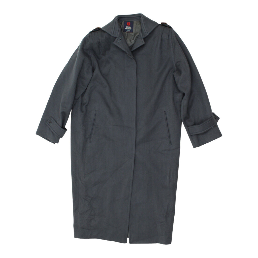 Daniel Hechter Womens Grey Wool Overcoat | Vintage High End Designer Coat VTG | Vintage Messina Hembry | Thrift | Second-Hand Messina Hembry | Used Clothing | Messina Hembry 