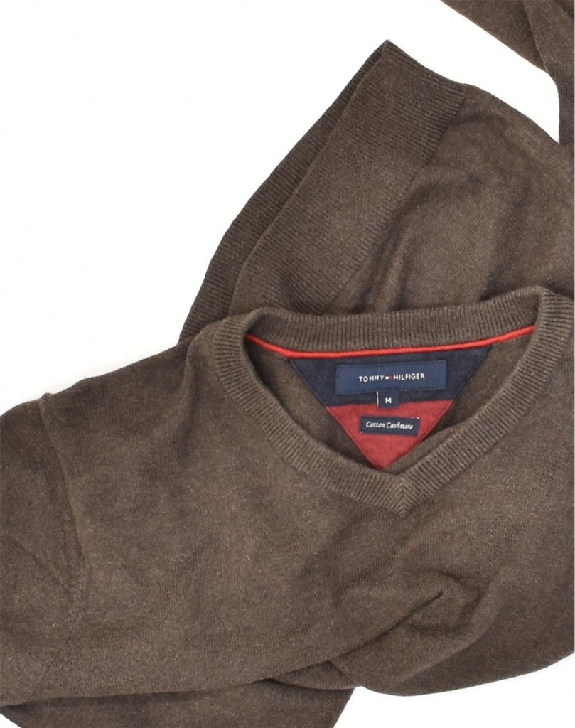 TOMMY HILFIGER Mens V-Neck Jumper Sweater Medium Brown Cotton | Vintage Tommy Hilfiger | Thrift | Second-Hand Tommy Hilfiger | Used Clothing | Messina Hembry 