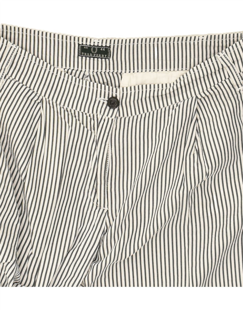 FRED PERRY Womens Chino Shorts IT 44 Medium Grey Pinstripe Cotton | Vintage Fred Perry | Thrift | Second-Hand Fred Perry | Used Clothing | Messina Hembry 