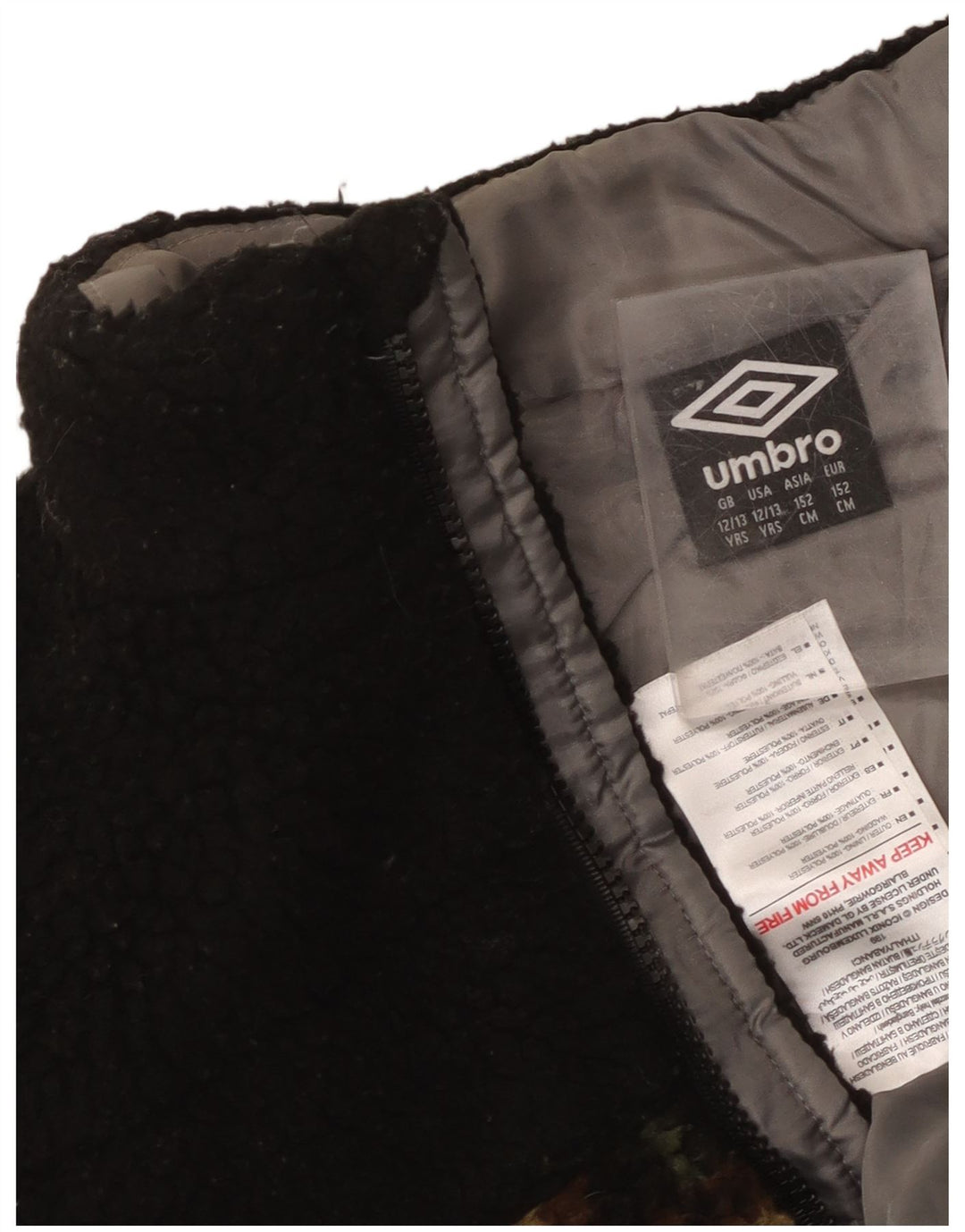 Umbro Boys Fleece Jacket 12-13 Years Black Camouflage Polyester