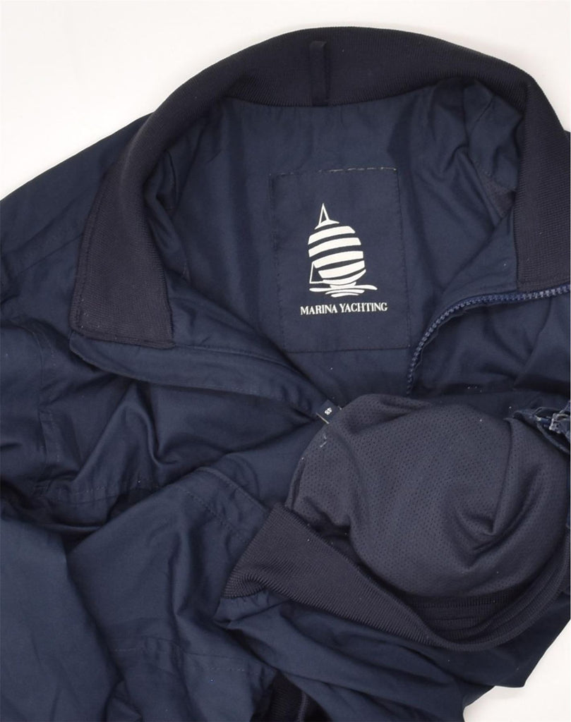 MARINA YACHTING Mens Bomber Jacket IT 48 Medium Navy Blue Polyester | Vintage Marina Yachting | Thrift | Second-Hand Marina Yachting | Used Clothing | Messina Hembry 