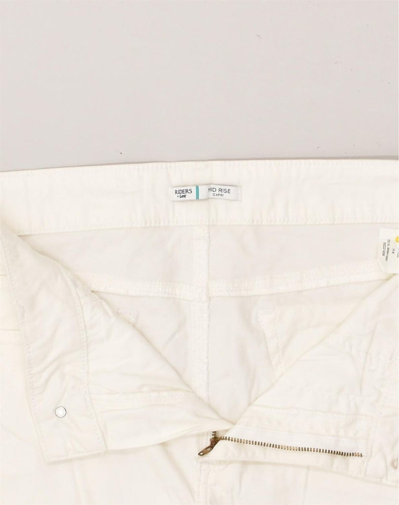 LEE Womens Mid Rise Capri Trousers US 16 2XL W36 L18 White Cotton | Vintage Lee | Thrift | Second-Hand Lee | Used Clothing | Messina Hembry 