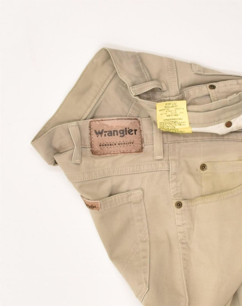 WRANGLER Mens Regular Fit Casual Trousers W36 L32  Beige Cotton | Vintage Wrangler | Thrift | Second-Hand Wrangler | Used Clothing | Messina Hembry 