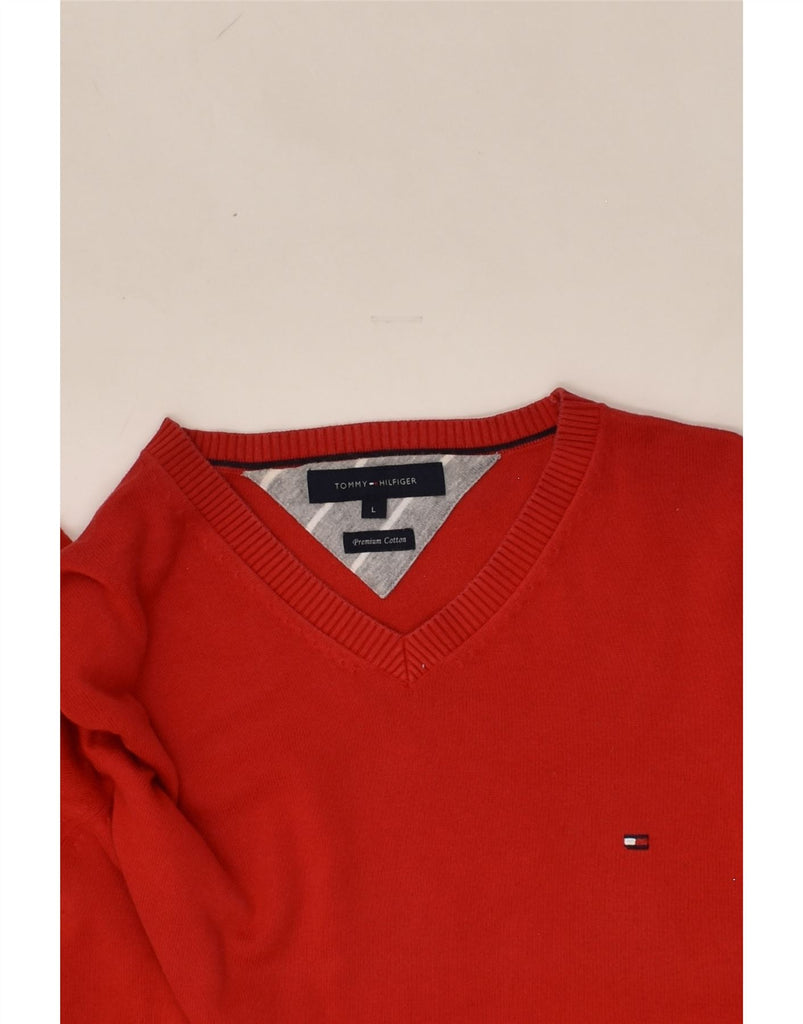 TOMMY HILFIGER Mens V-Neck Jumper Sweater Large Red Cotton | Vintage Tommy Hilfiger | Thrift | Second-Hand Tommy Hilfiger | Used Clothing | Messina Hembry 