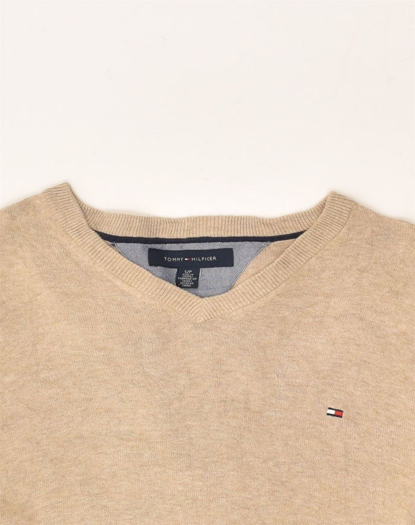 TOMMY HILFIGER Mens V-Neck Jumper Sweater Small Beige Cotton | Vintage Tommy Hilfiger | Thrift | Second-Hand Tommy Hilfiger | Used Clothing | Messina Hembry 