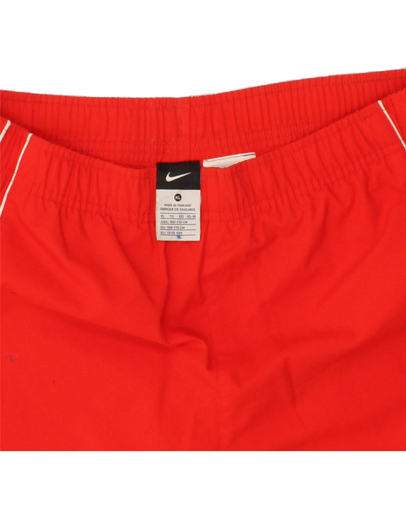 NIKE Boys Sport Shorts 13-14 Years XL Red Polyester Vintage Nike and Second-Hand Nike from Messina Hembry 
