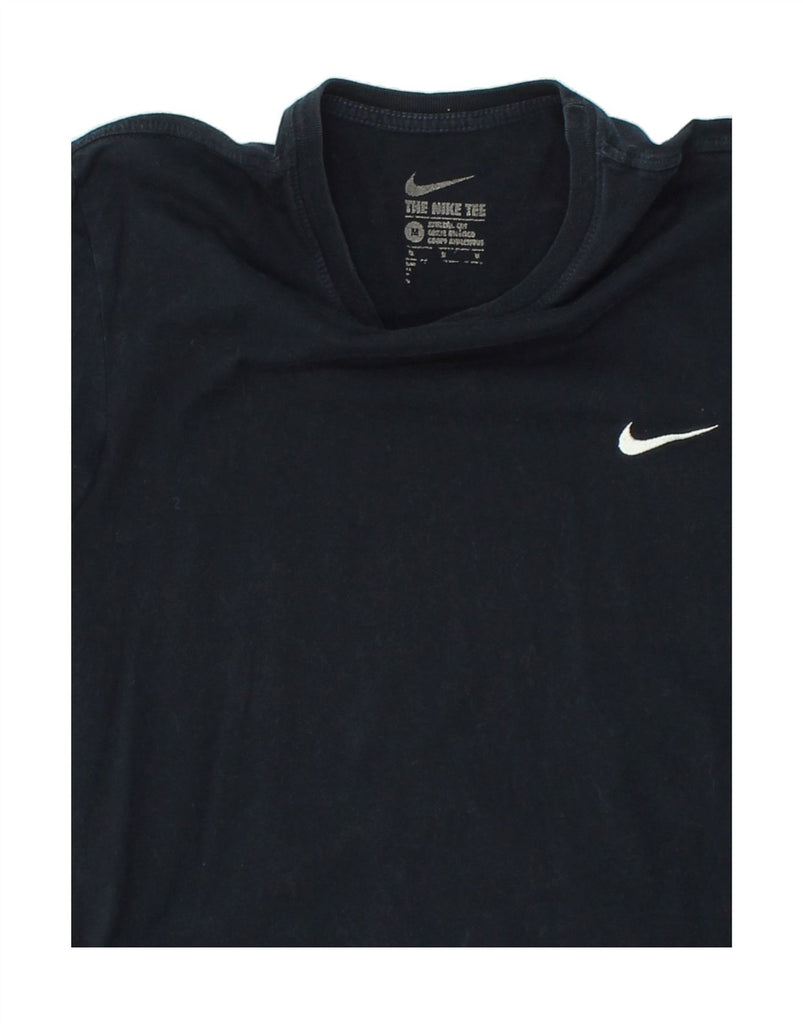 NIKE Mens Athletic Cut T-Shirt Top Medium Navy Blue Cotton | Vintage Nike | Thrift | Second-Hand Nike | Used Clothing | Messina Hembry 