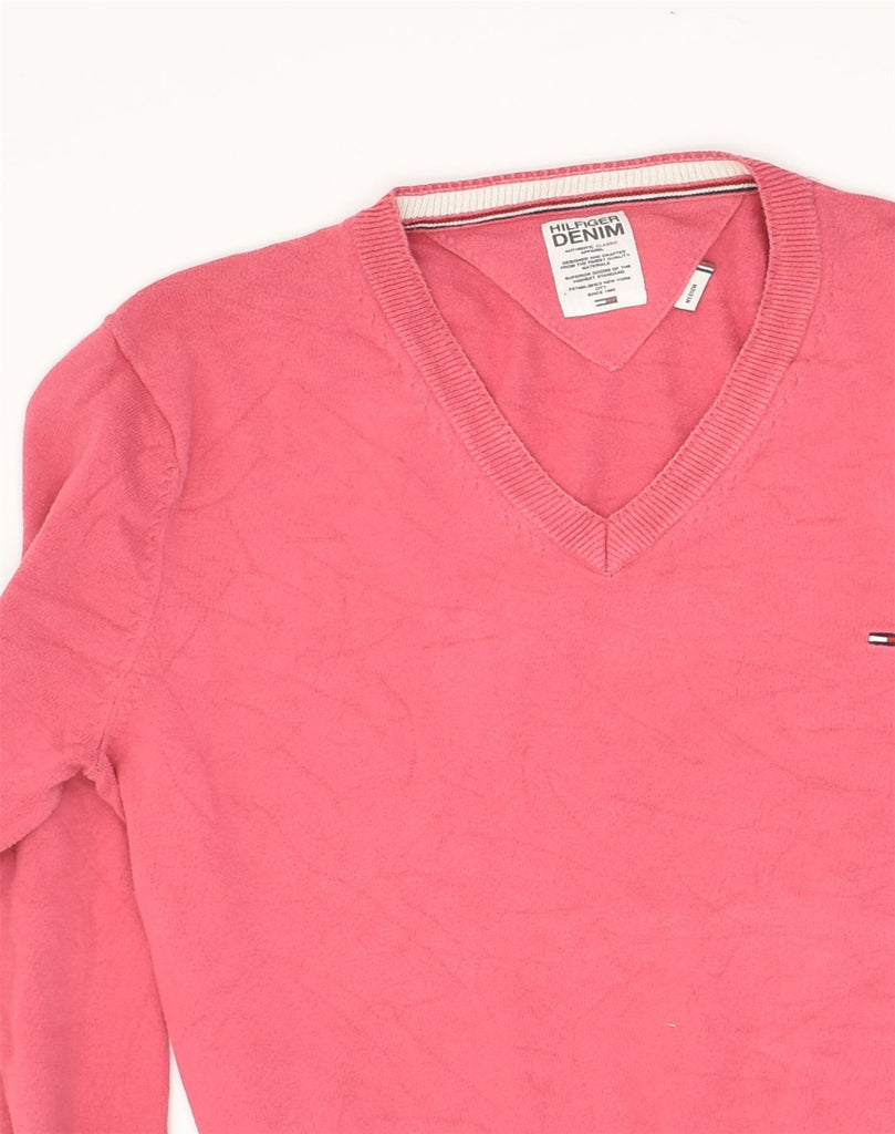 TOMMY HILFIGER Mens V-Neck Jumper Sweater Medium Pink Cotton | Vintage Tommy Hilfiger | Thrift | Second-Hand Tommy Hilfiger | Used Clothing | Messina Hembry 