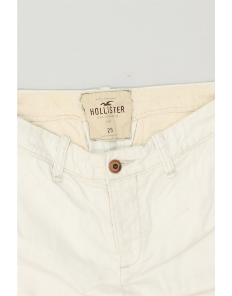 HOLLISTER Mens Chino Shorts W28 Small Off White Cotton | Vintage Hollister | Thrift | Second-Hand Hollister | Used Clothing | Messina Hembry 