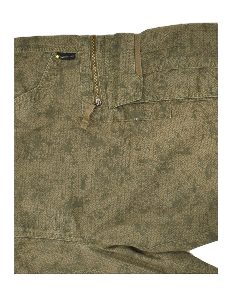 DECATHLON Mens Cargo Shorts W42 2XL  Green Geometric | Vintage Decathlon | Thrift | Second-Hand Decathlon | Used Clothing | Messina Hembry 