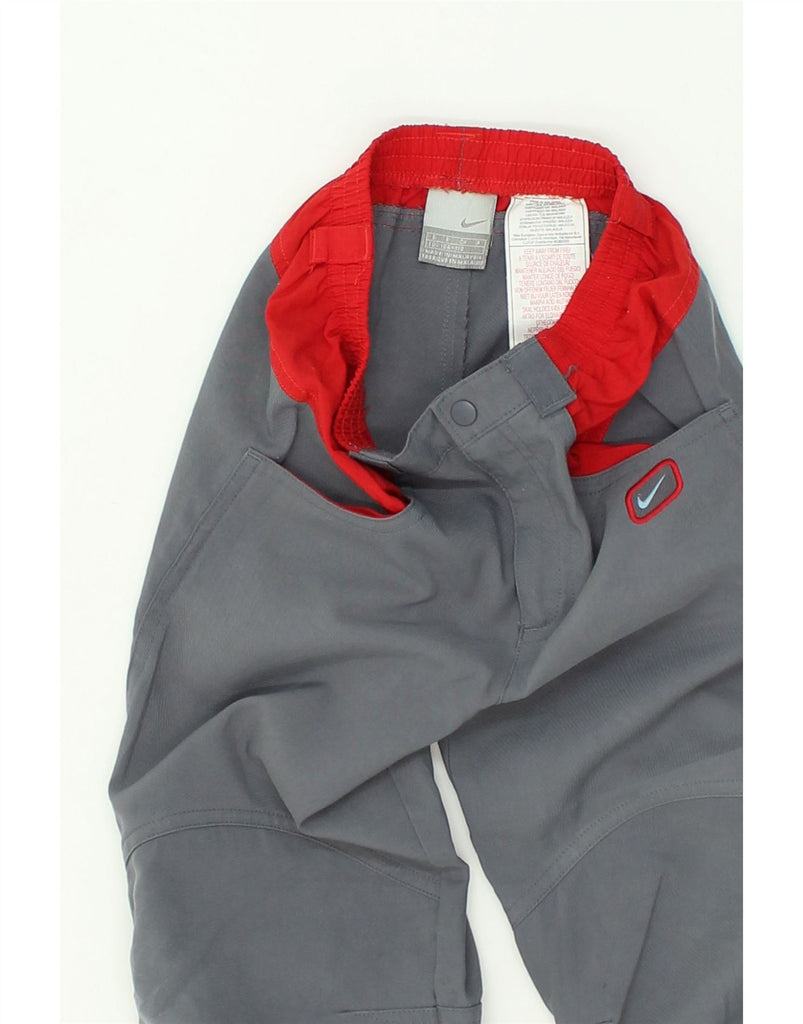 NIKE Boys Tracksuit Trousers 7-8 Years Small Grey Colourblock Polyester | Vintage Nike | Thrift | Second-Hand Nike | Used Clothing | Messina Hembry 