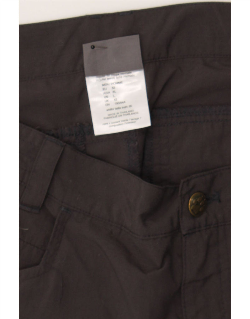 JACK WOLFSKIN Mens Straight Capri Cargo Trousers UK 42 Large W36 L20 Grey Vintage Jack Wolfskin and Second-Hand Jack Wolfskin from Messina Hembry 